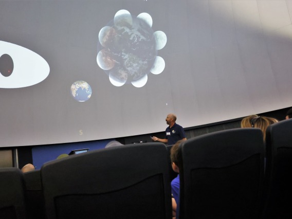 Eclipse lecture in the planetarium